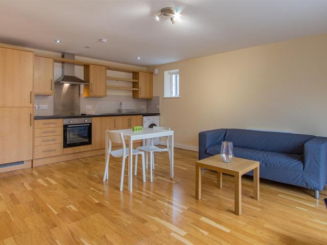 Apartment for rent in Canal Quarter, Cardiff