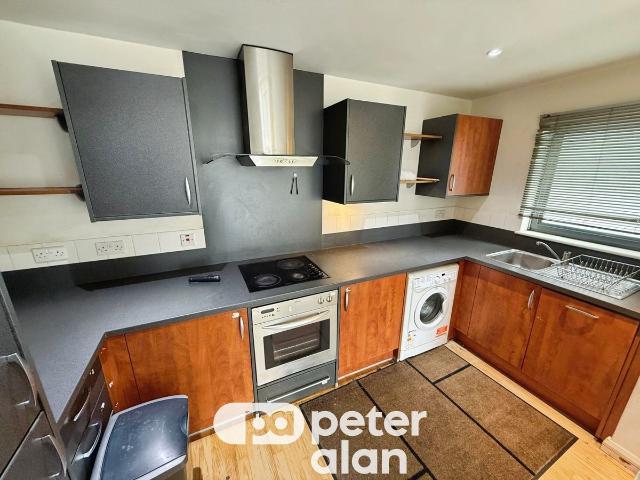 Apartment for rent in Crockherbtown, Falcon Lodge