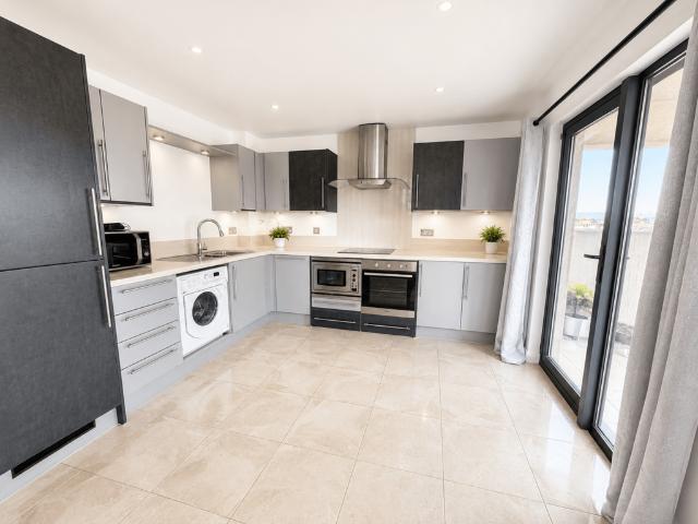 Apartment for rent in Crockherbtown, Falcon Lodge
