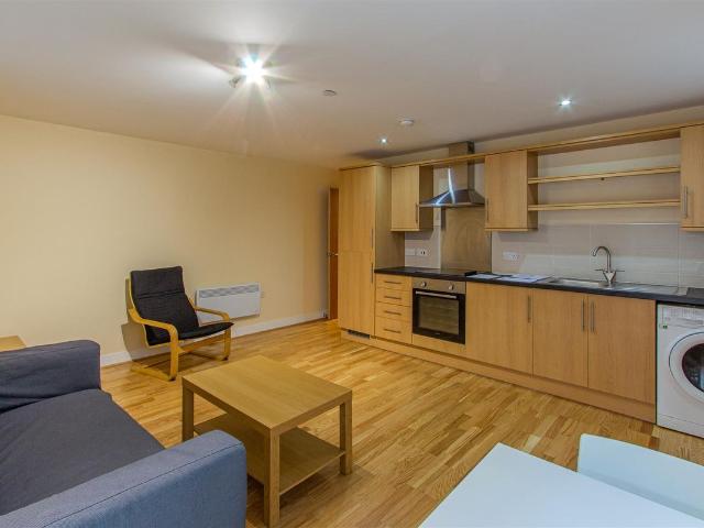 Apartment for rent in Crockherbtown, Falcon Lodge