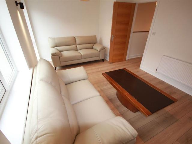 House to rent in Bluebell, North Tipperary