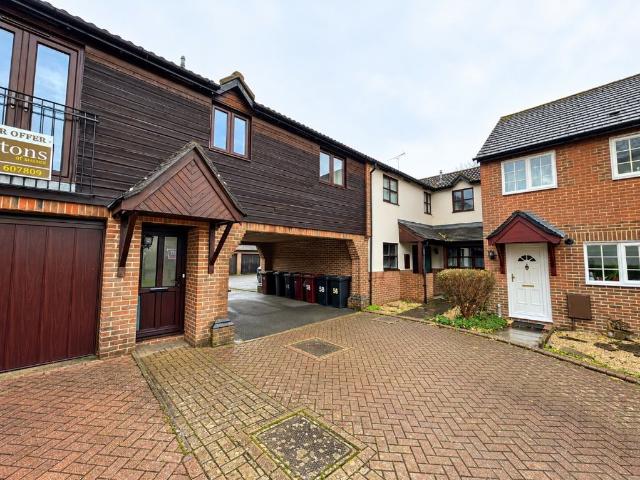 Apartment for rent in East Hampnett, Chichester