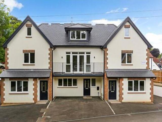 House for sale in Fole, Surrey
