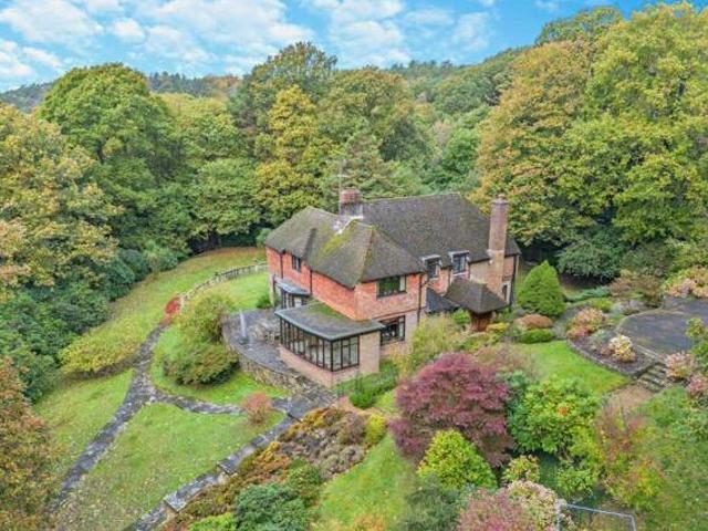 House for sale in Fole, Surrey