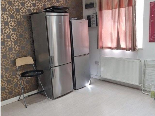 Apartment for rent in Limehouse, Greater London