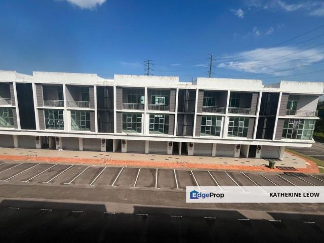 Shop for rent in Bukit Ledang, Johor