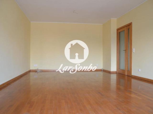 Apartamento alugar em Maia, Gueifães