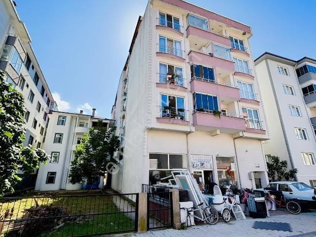 Cumhuriyet, Cide içerisinde kiralık mülk