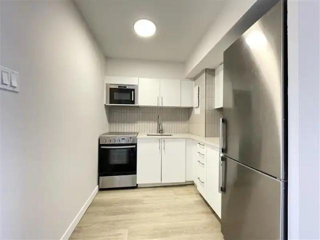 Apartment for rent in St. Leonard's, Quebec