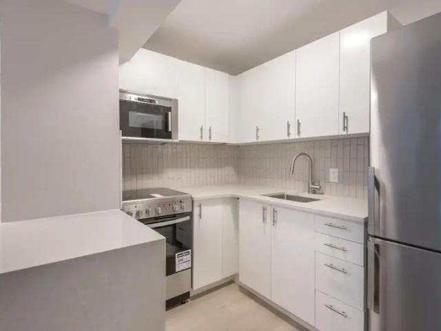Apartment for rent in St. Leonard's, Quebec