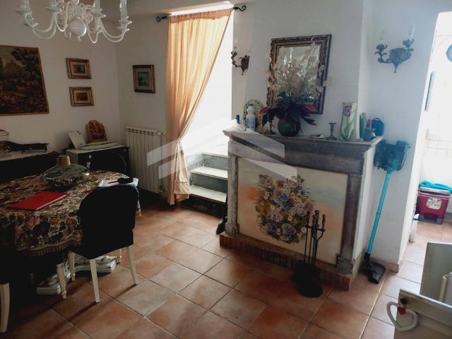 Palazzo in vendita a Lupara, Molise
