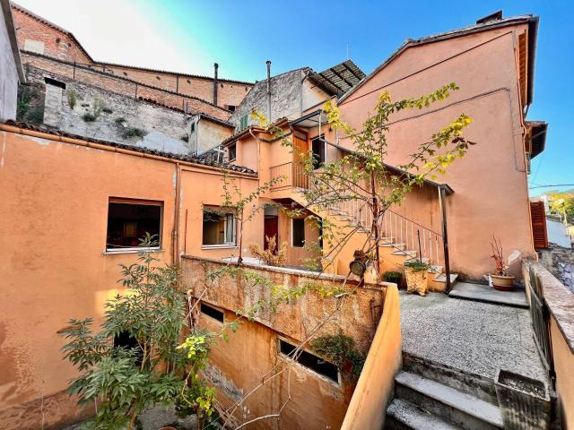 Villa Indipendente in vendita a Centro, Marche