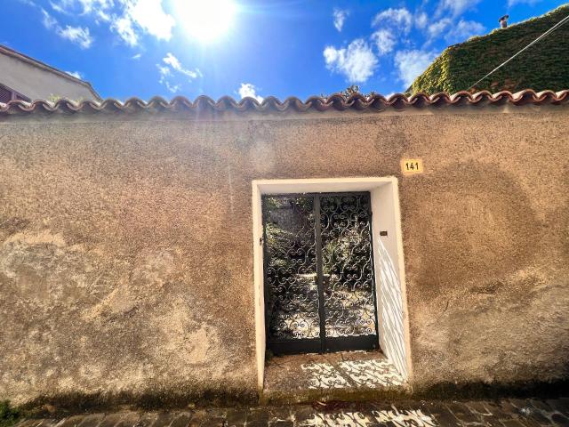 Villa Indipendente in vendita a Piano, Marche