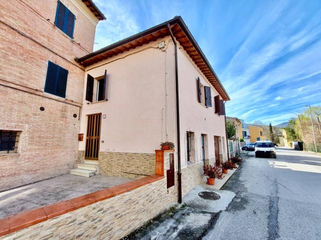 Villa Indipendente in vendita a San Michele, Marche