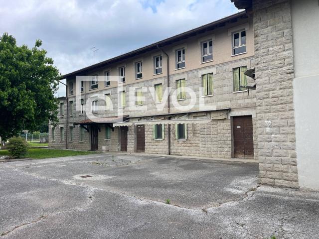 Villa Indipendente in vendita a Flaibano, Friuli-Venezia Giulia