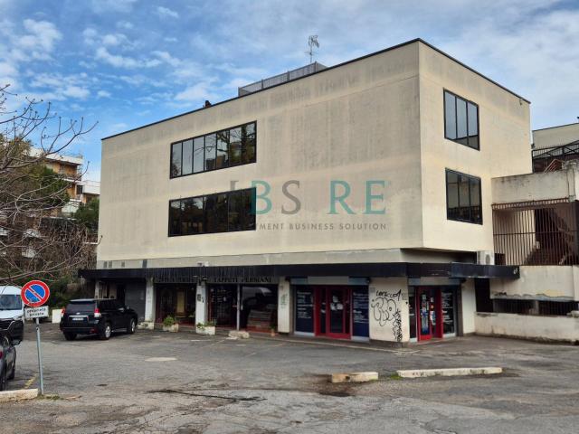 Palazzo in vendita a Municipio Roma XI, Roma Capitale