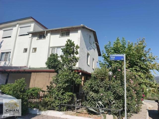 Kuşadasi, Aydin içerisinde satılık Villa