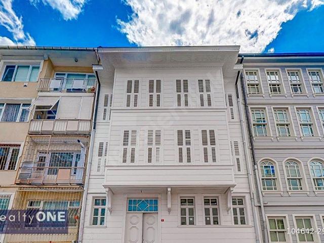 Beyoğlu, İstanbul içerisinde satılık Bina
