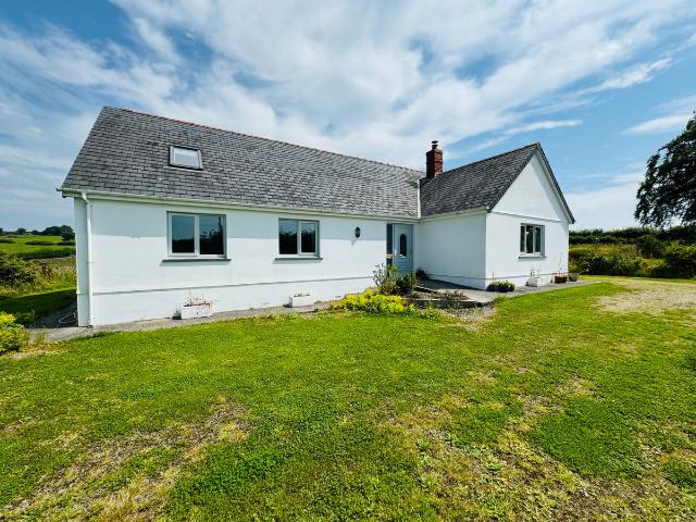 House for rent in Llanwinio, Cwmfelin Mynach