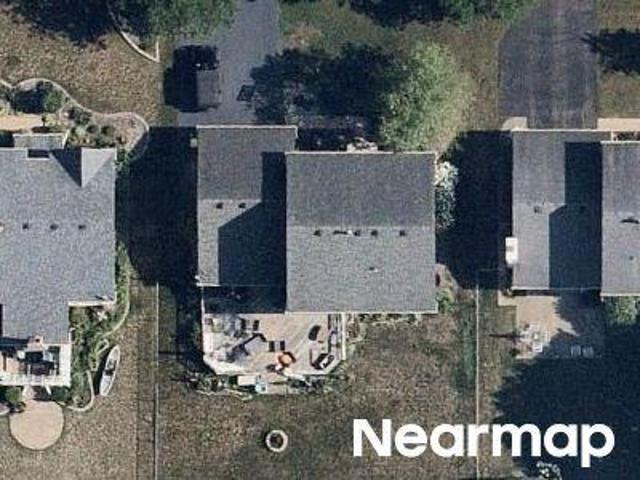 House for sale in Mchenry, Illinois