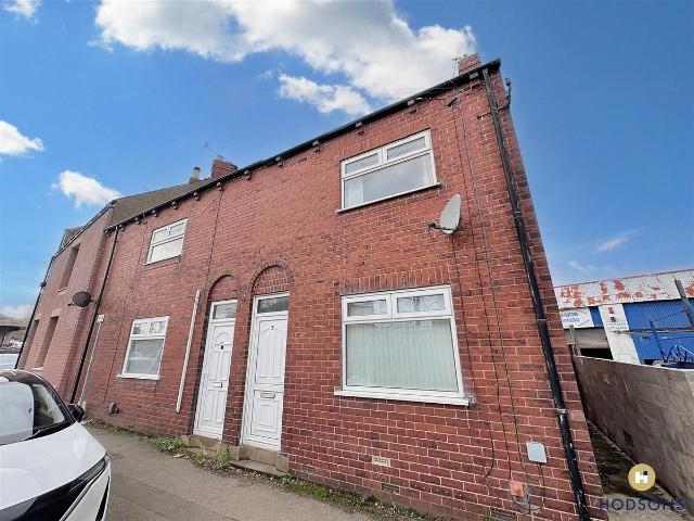 House for rent in Cutsyke, Castleford