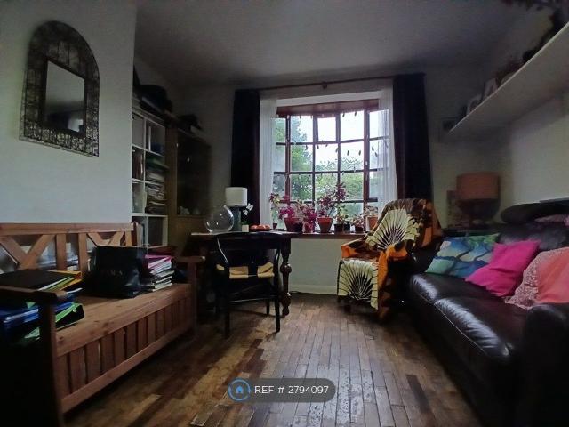 House for rent in London Borough of Lewisham, Greater London