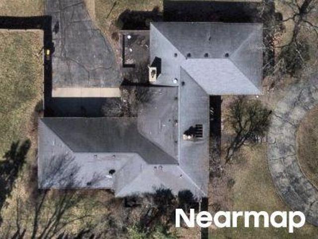 House for sale in Mchenry, Illinois