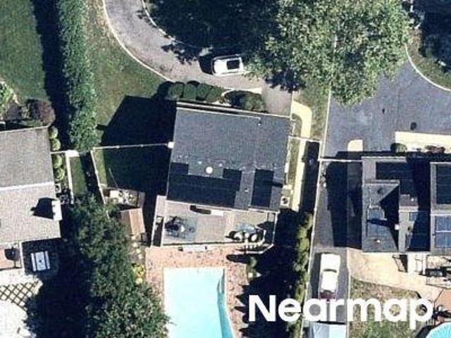 House for sale in Hauppauge, Town of Smithtown