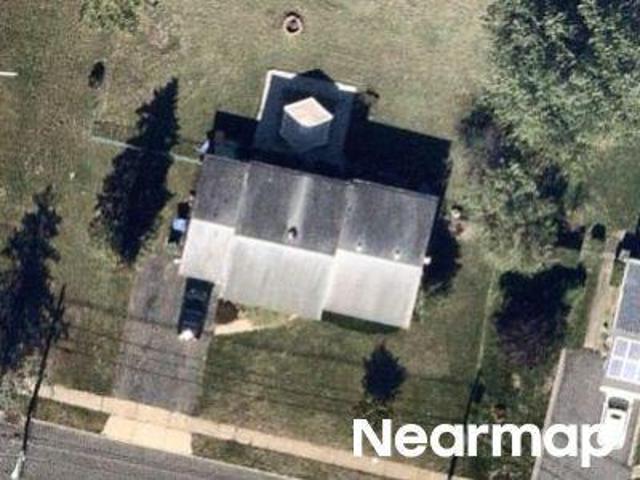 House for sale in Cliffwood, New Jersey