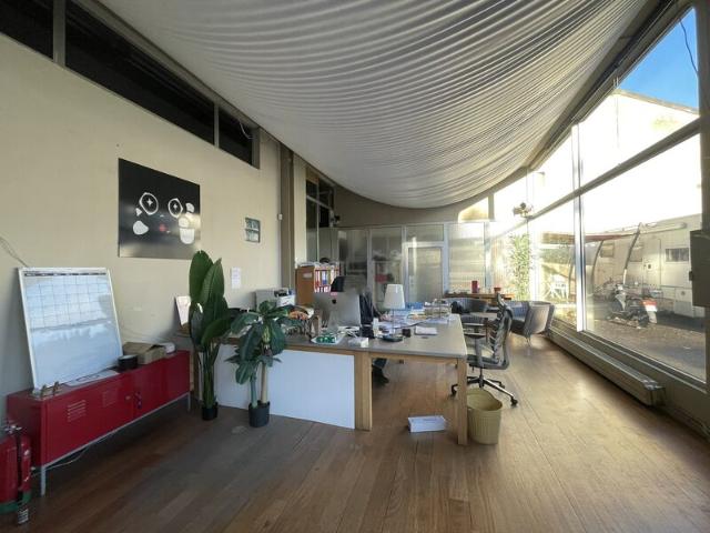 Local Commercial vente à L'Haÿ-les-Roses, Ivry-sur-seine