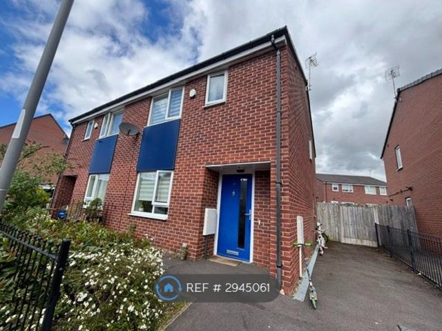 House for rent in Calderstones