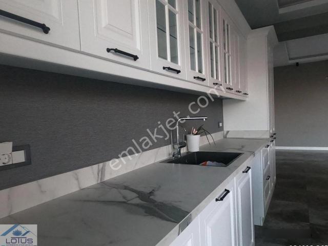 Şemikler Mahallesi, Merkezefendi içerisinde kiralık mülk