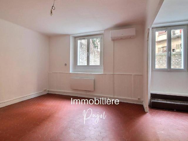 Studio location à Les Chartreux, Marseille