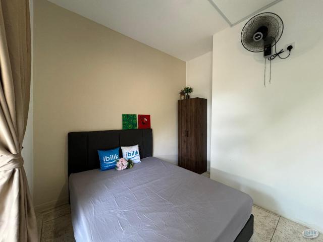 Room for rent in Renggam, Johor