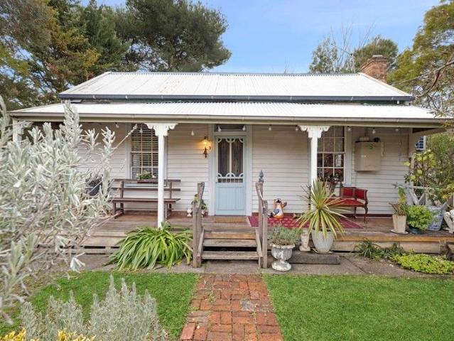 House for sale in Glendaruel, Victoria