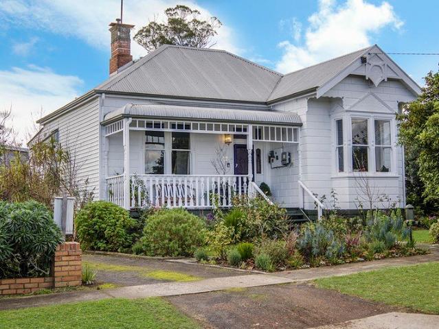House for sale in Hamilton, Victoria