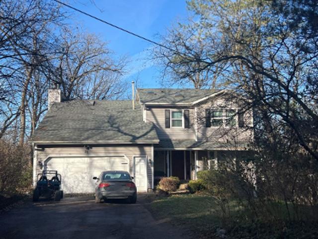 House for sale in Mchenry, Illinois