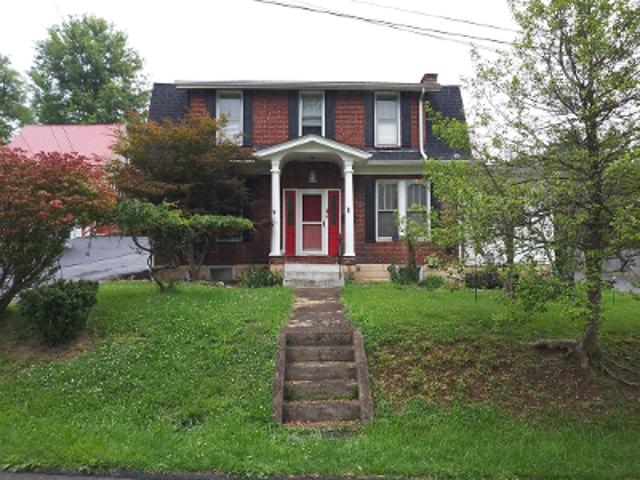 House for sale in Fairmont, West Virginia