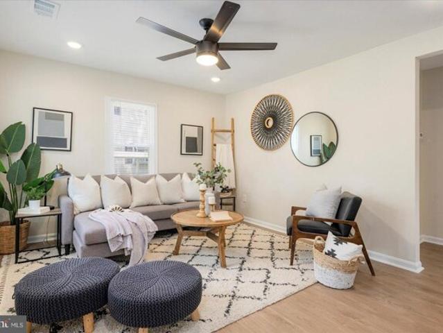 House for sale in Linthicum Heights