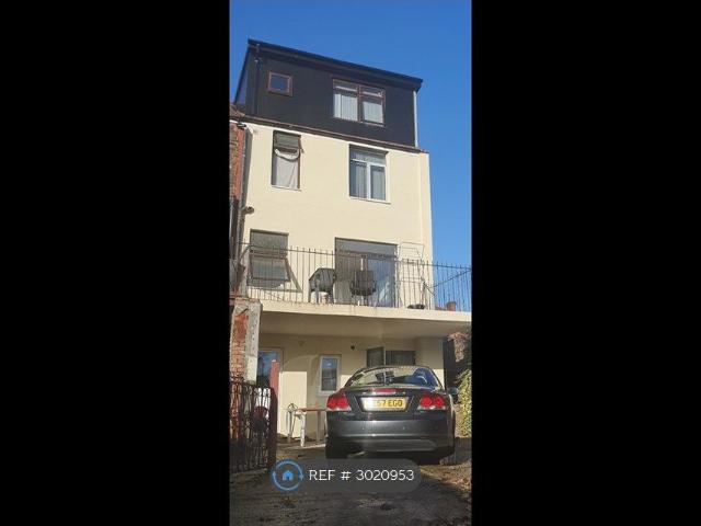 Room for rent in Sedgley Park, Bury
