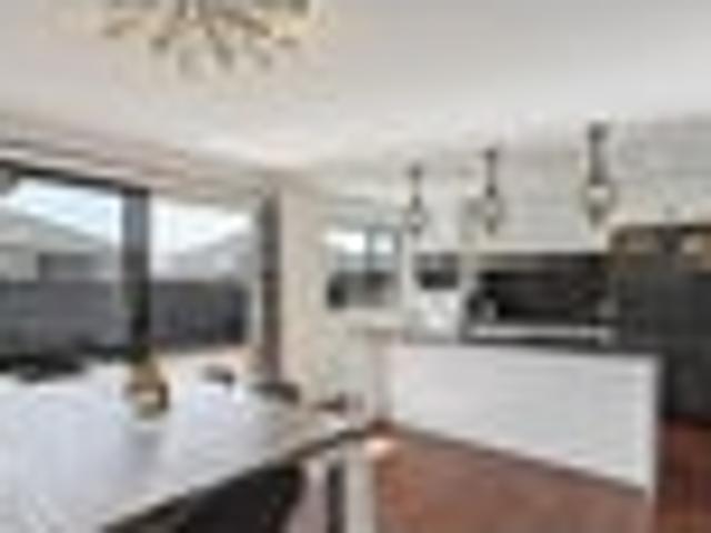 House for sale in Chaslands, Canterbury