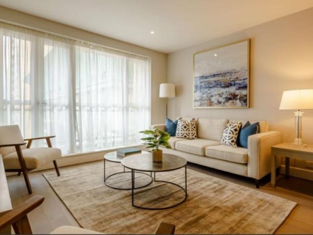 Apartment for rent in Canary Wharf, Greater London