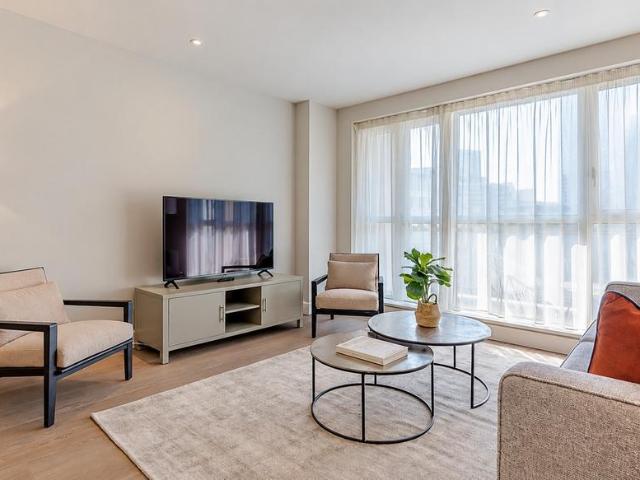 Apartment for rent in Ratcliffe, Greater London