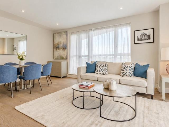 Apartment for rent in Ratcliffe, Greater London