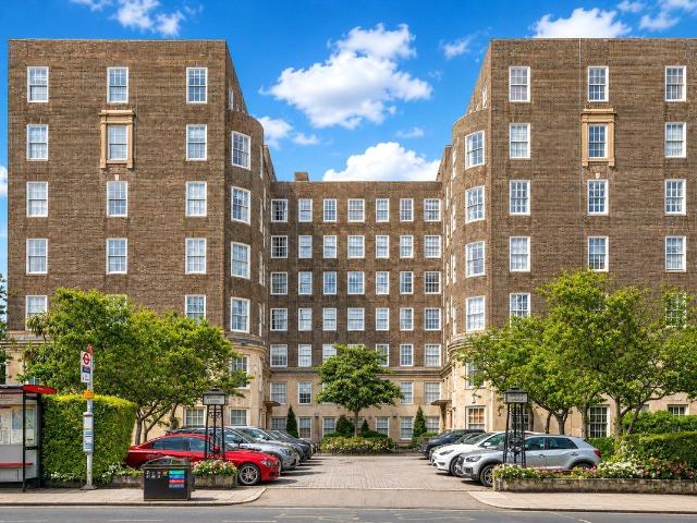 Apartment for rent in St. John's Wood, Greater London