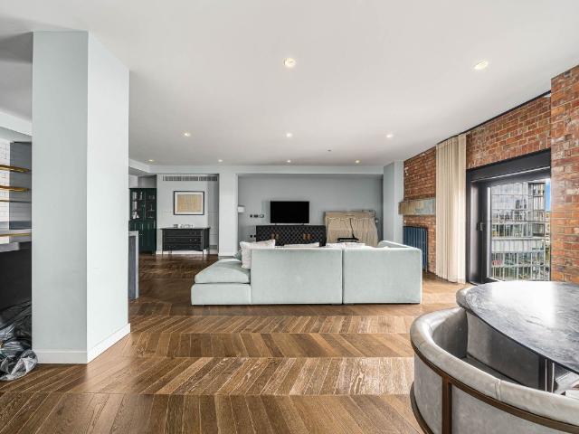 Apartment for rent in Nine Elms, Greater London