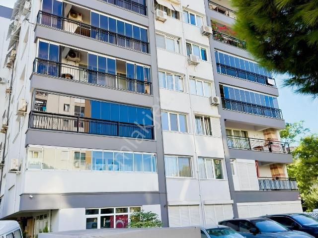 Bayrakli, İzmir içerisinde kiralık mülk