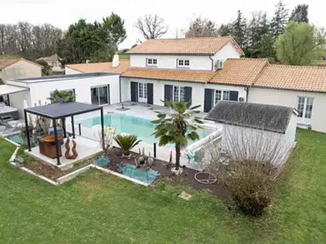 Maison vente à Poitiers, Cissé