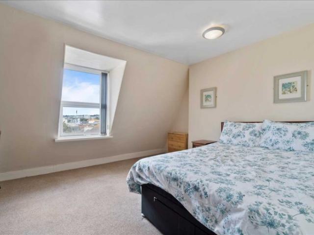 Room for rent in West Hoe, Mount Wise