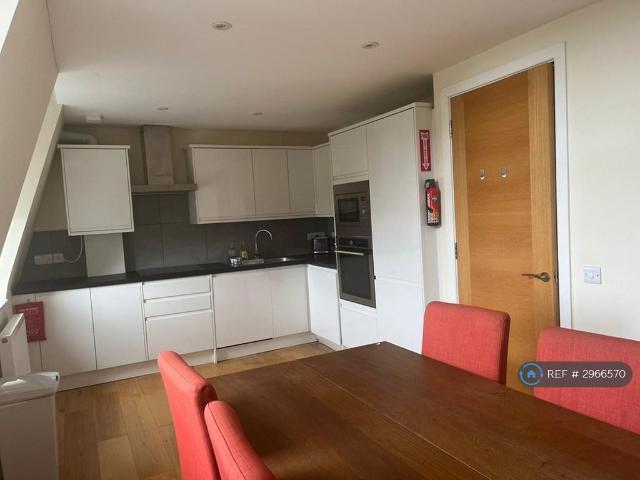 Apartment for rent in West Hoe, Mount Wise